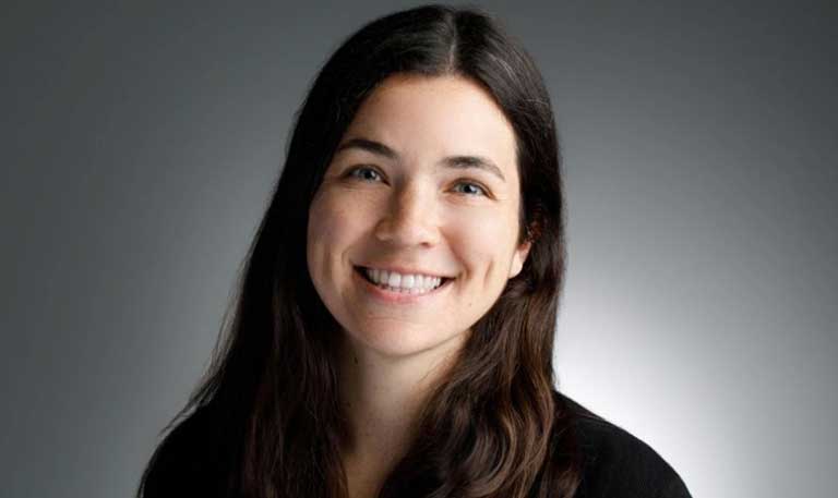  Headshot of Cassandra Mullen, MD